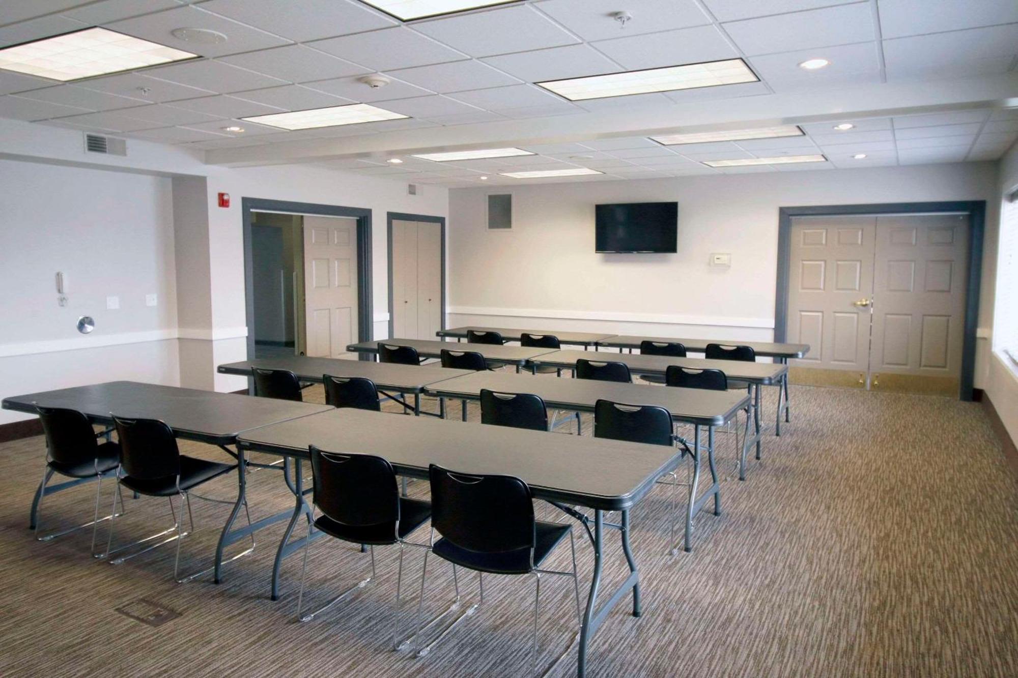Country Inn & Suites By Radisson, Council Bluffs, Ia Bagian luar foto